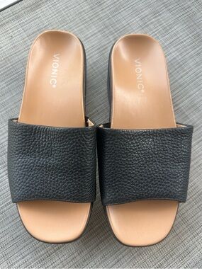 Vionic Slide Size 8.5